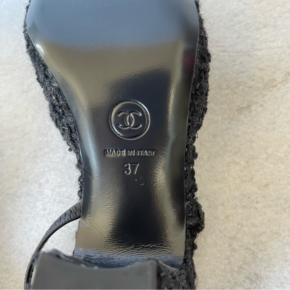 SOLD!! Brand new Authentic Chanel Slingback - Picture 5 of 7